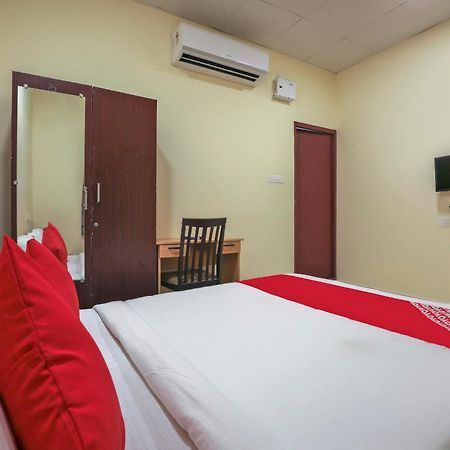 Hotel O Om Sakthi Hotel Puducherry Zewnętrze zdjęcie