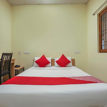 Hotel O Om Sakthi Hotel Puducherry Zewnętrze zdjęcie