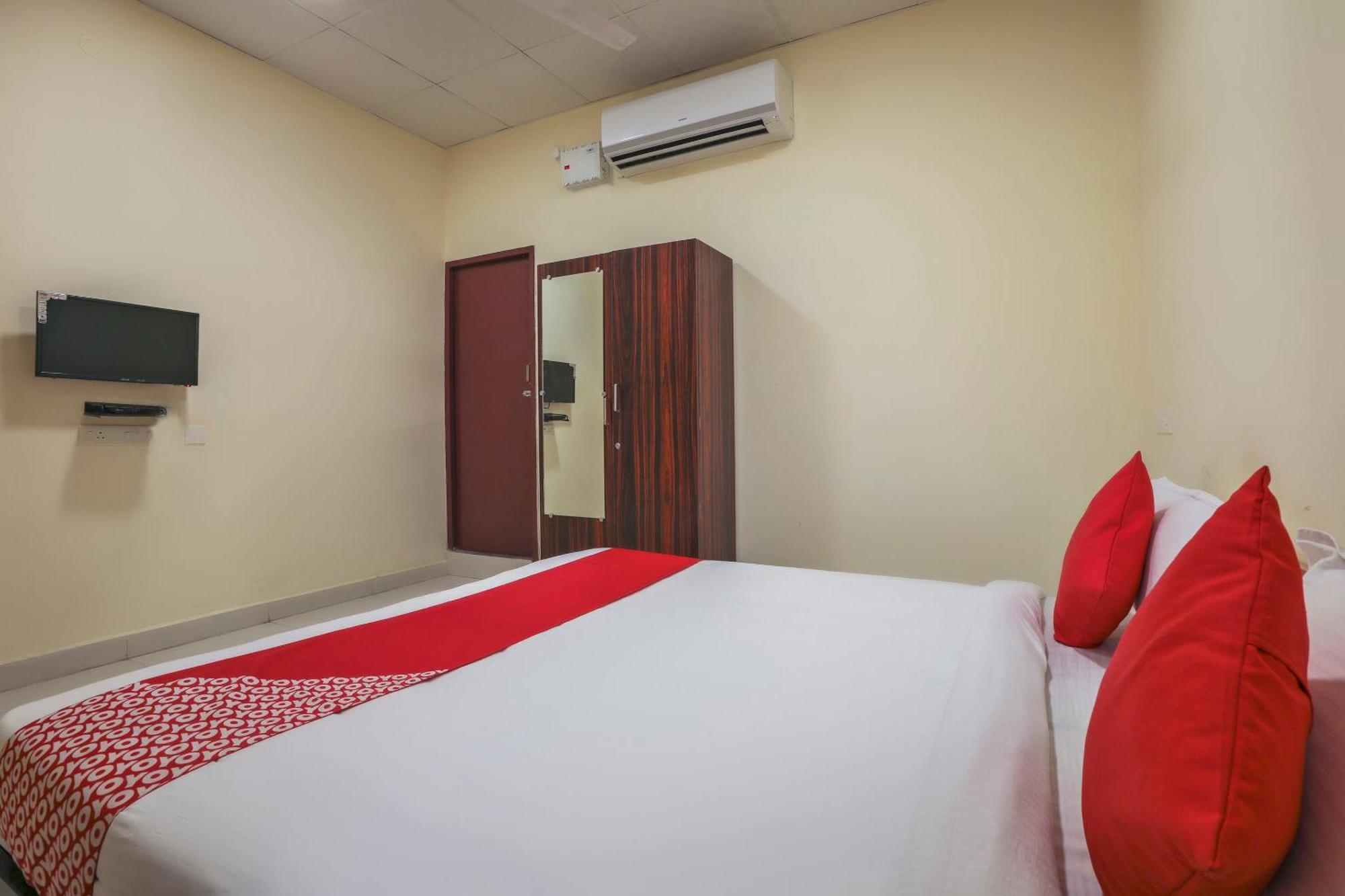 Hotel O Om Sakthi Hotel Puducherry Zewnętrze zdjęcie