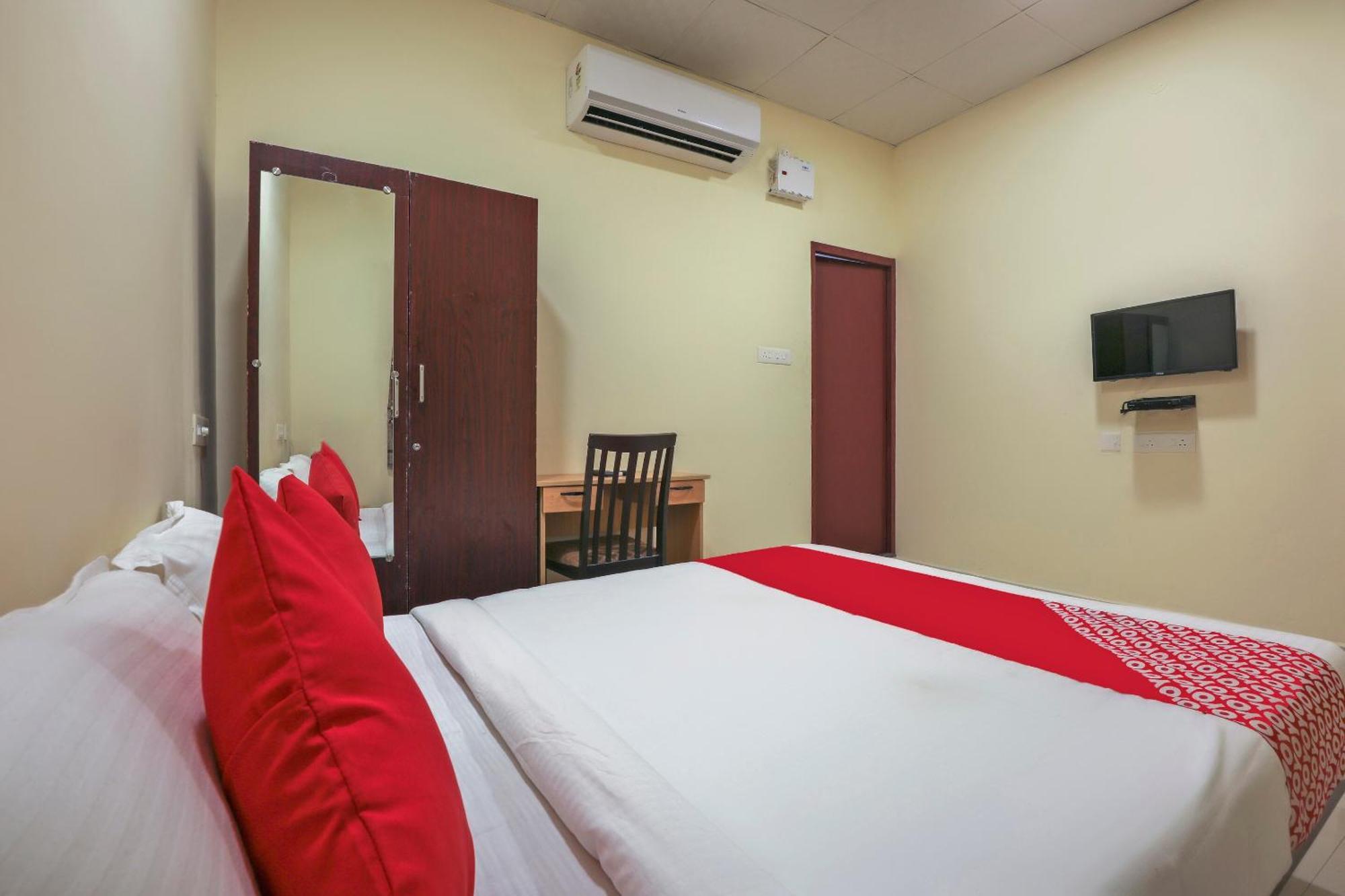 Hotel O Om Sakthi Hotel Puducherry Zewnętrze zdjęcie