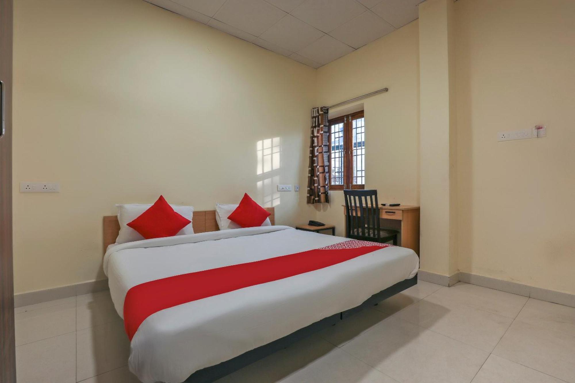 Hotel O Om Sakthi Hotel Puducherry Zewnętrze zdjęcie