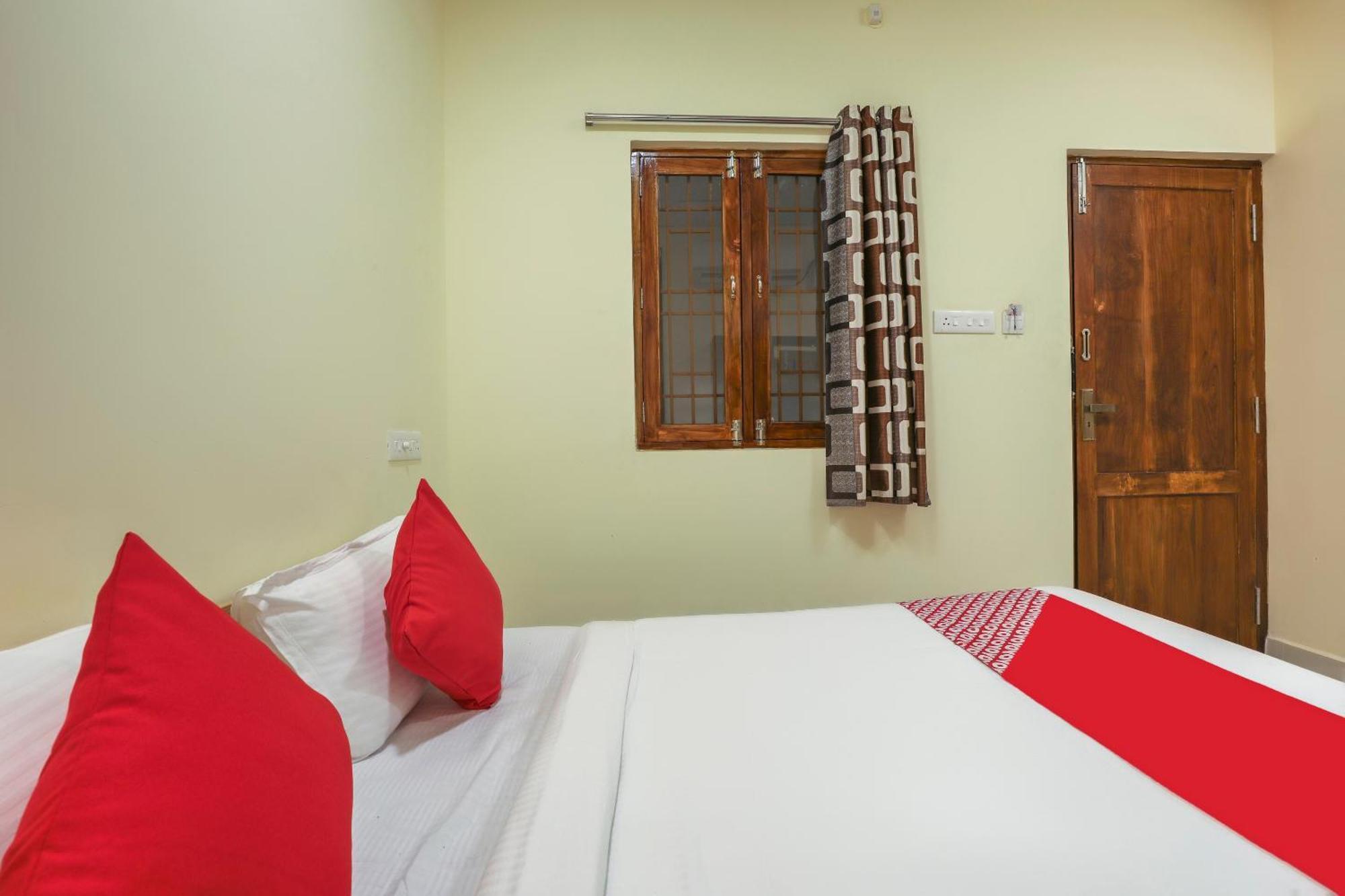 Hotel O Om Sakthi Hotel Puducherry Zewnętrze zdjęcie