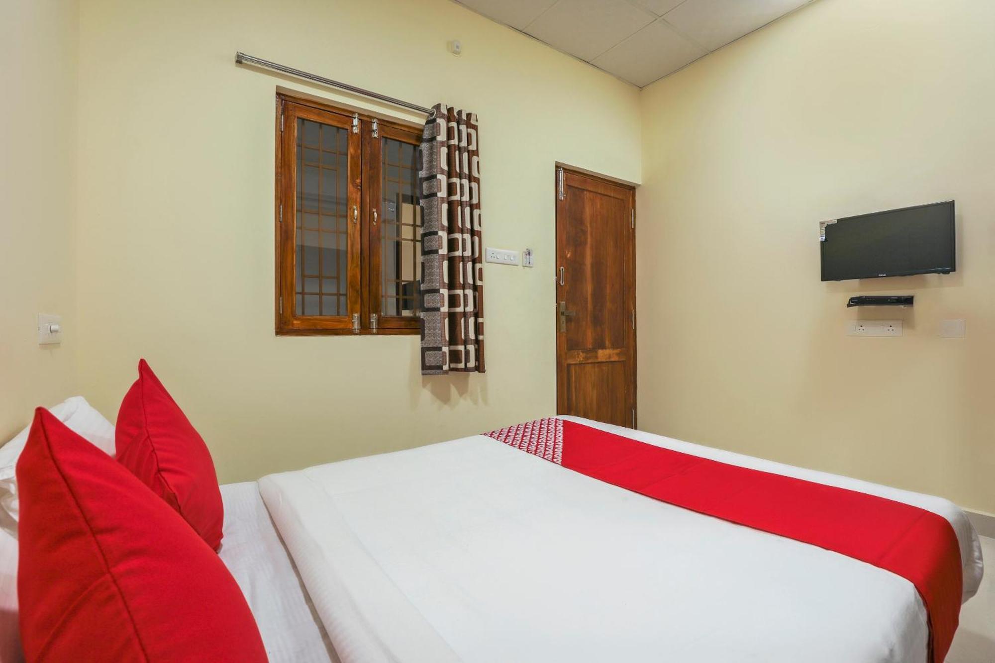 Hotel O Om Sakthi Hotel Puducherry Zewnętrze zdjęcie