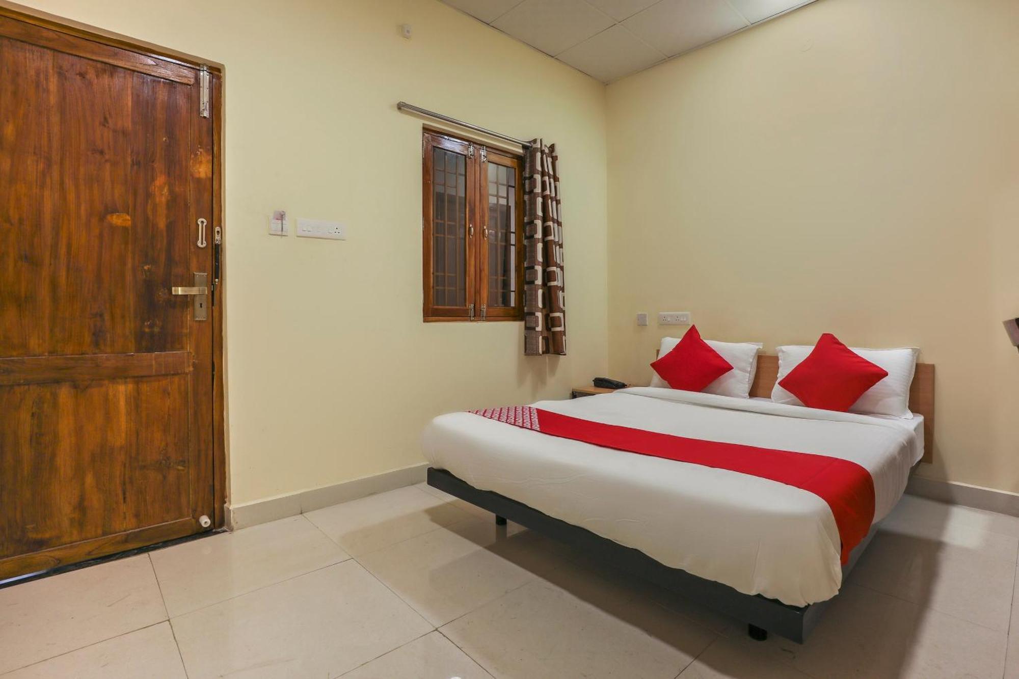Hotel O Om Sakthi Hotel Puducherry Zewnętrze zdjęcie