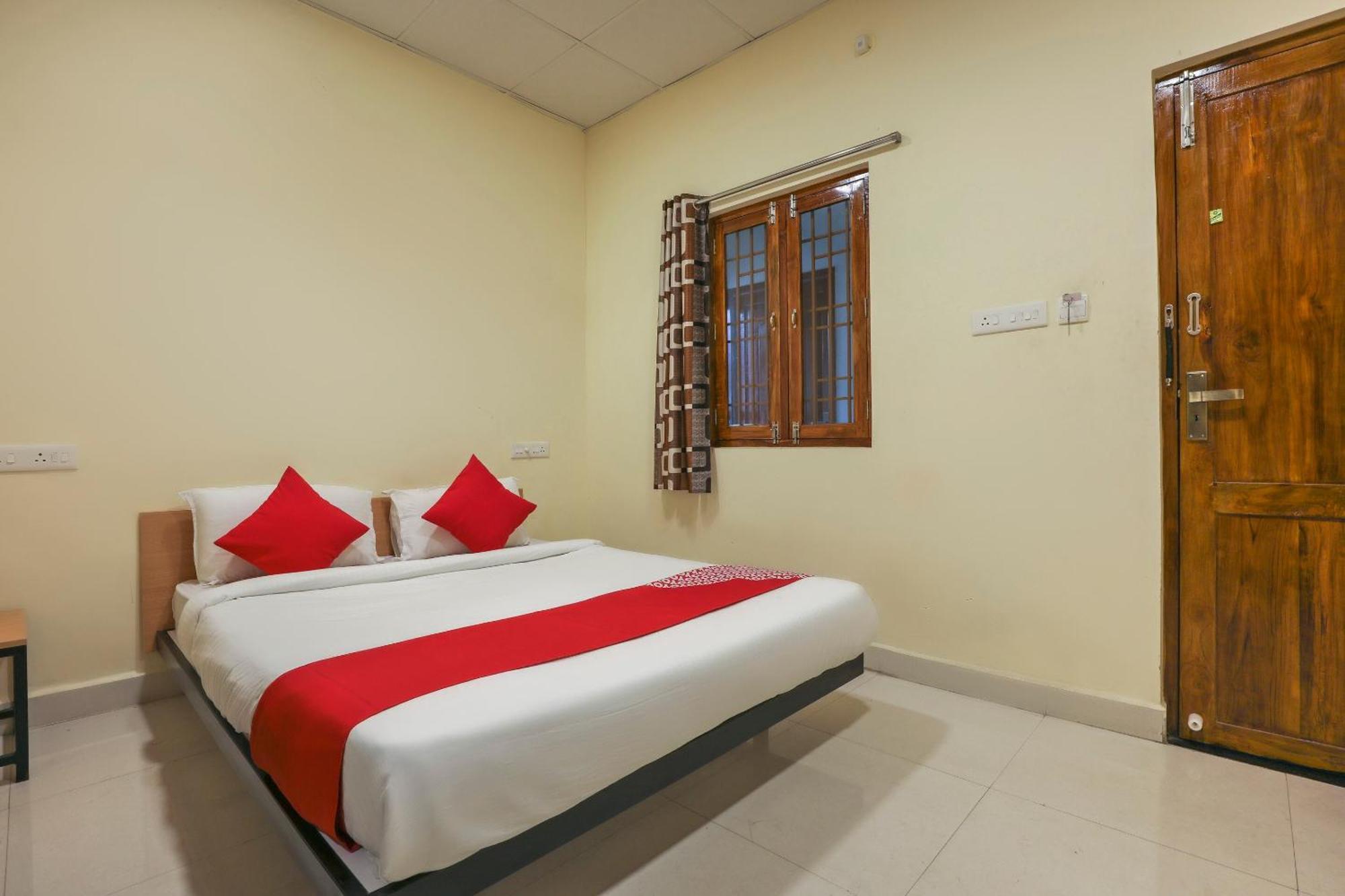 Hotel O Om Sakthi Hotel Puducherry Zewnętrze zdjęcie
